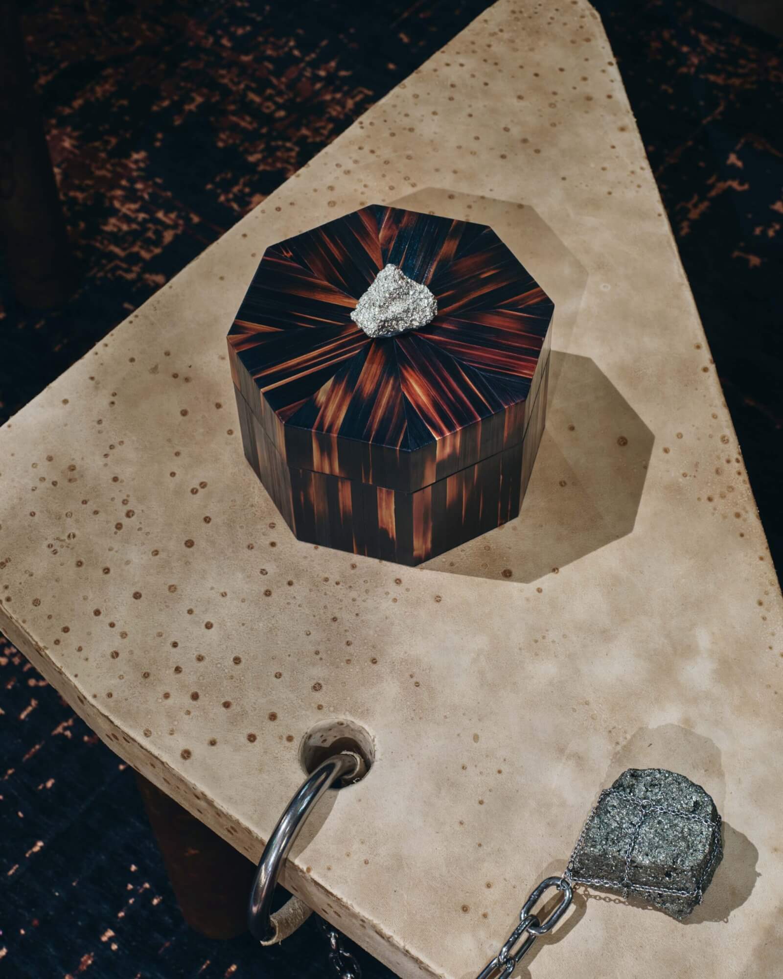 SOPHIE DRIES OCTA BAR OCTA SD BOX X ATELIERS LISON DE CAUNES TRIANGULAR COFFEE TABLE SD X ASWAD X ATELIER MOORE ©CHRISTOPHE COENON (2) (3)